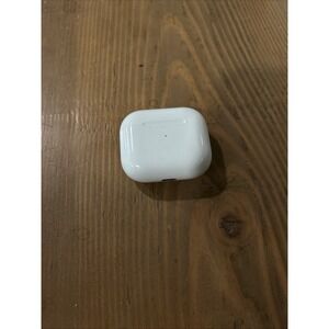 Apple AirPods 3rd Gen Charging Case Genuine Replacement Only‎ A2897 A2566